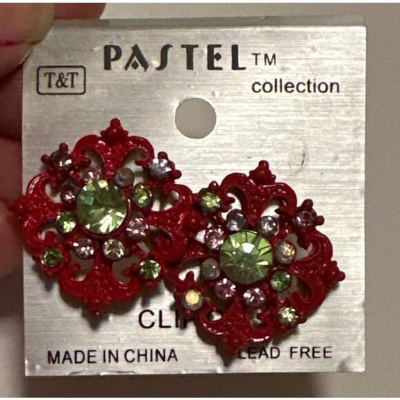 Mixed Lot of 6 Women's Costume/Fashion Jewelry Earrings, Pins, Charms - Picture 6 of 14